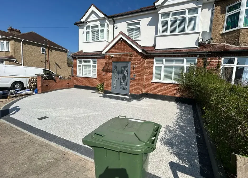 Driveways in Brentwood: Bespoke Driveway Installations Built for Style and Longevity